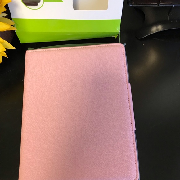 NEW IPad case with keyboard PINK - Picture 6 of 6